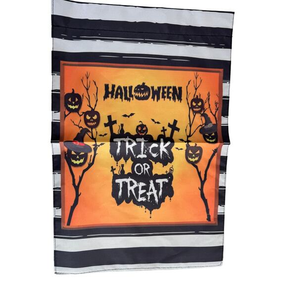 NWOT Halloween Trick or Treat Banner Flag Spooky Black Orange Pumpkins Polyester - Picture 1 of 3